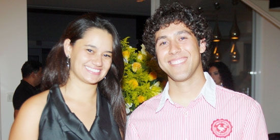 Luriely Marques e Alexsander Coleto em pose especial para as lentes da coluna na noite